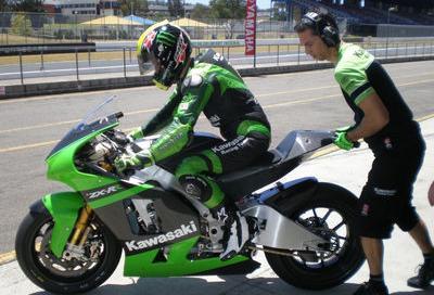 Presto altri test Kawasaki MotoGP in Australia con la ZX-RR 2009. Akashi sviluppa la moto “clienti”